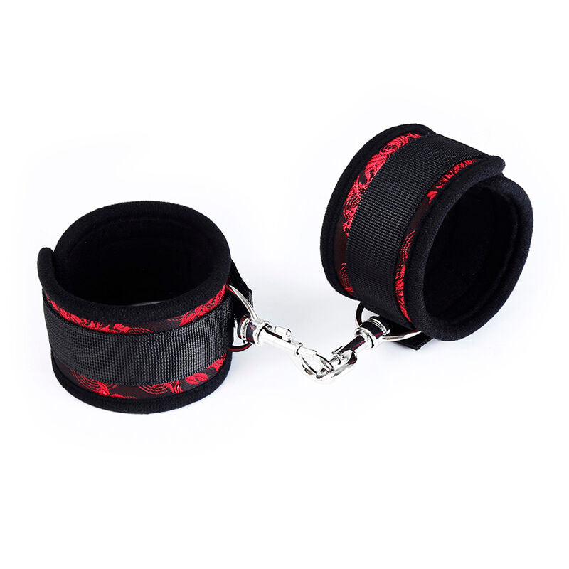OHMAMA FETISH - SCANDAL WOLLS HANDCUFFS
