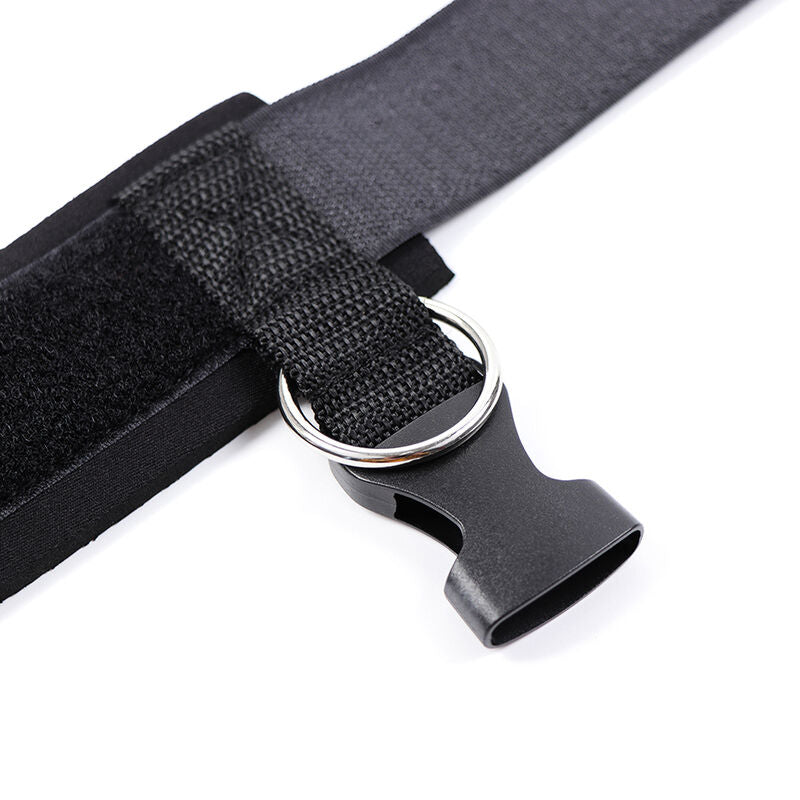OHMAMA FETISH - NEOPRENE HANDCUFFS WITH CLOSURE