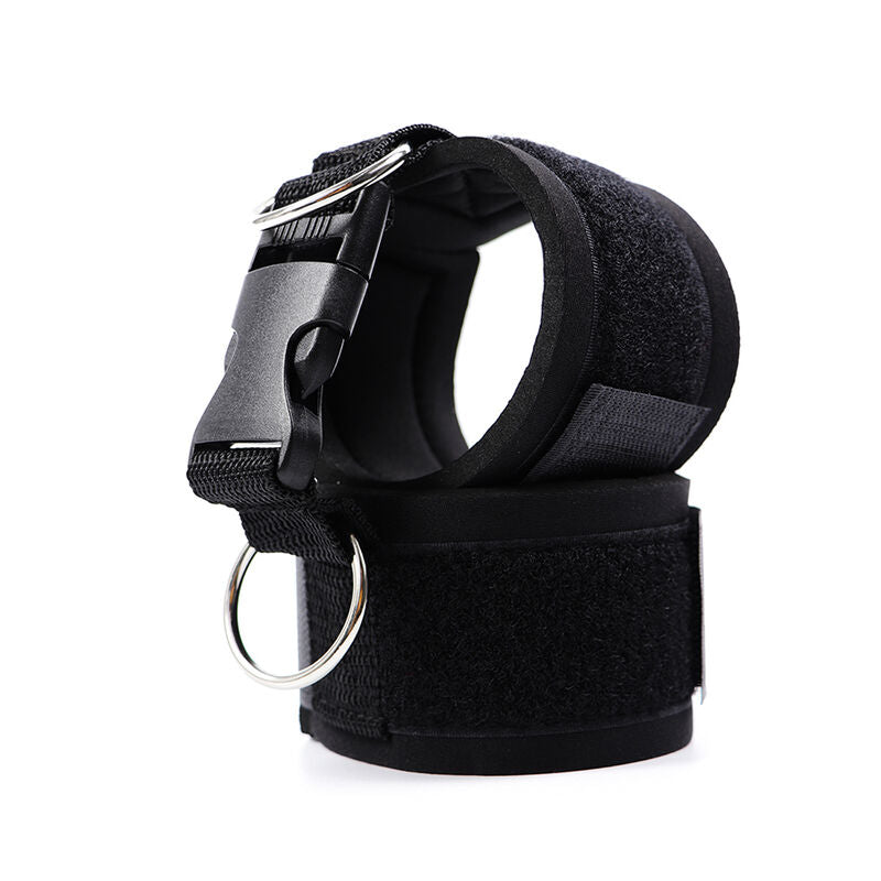 OHMAMA FETISH - NEOPRENE HANDCUFFS WITH CLOSURE