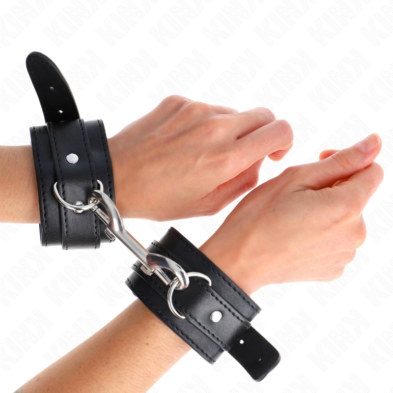 KINK - SINGLE WRIST BANDS WITH ADJUSTABLE BLACK ROW OF RIVETS 17-28 CM X 5 CM